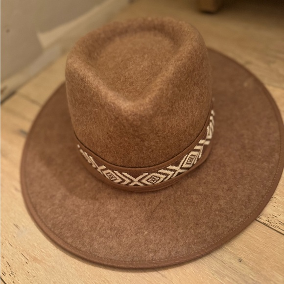 Treasure and Bond Hat - Never been worn - Picture 1 of 4